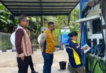 Dinas Perdagangan Alor Pantau Tera Ulang BBM di SPBU Moru