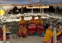 Menjual Originalitas Tenun lewat Video Proses