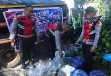Polres Alor Salurkan Bantuan Air Bersih Sambut Hari Bhayangkara ke-80