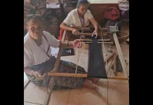 Cerita, Reputasi Dibalik Tenun Menentukan Harga
