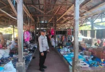Pengawasan Intensif Cegah Gangguan Kamtibmas di Pasar Kelaisi Timur Alor