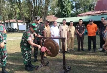 Kasrem Korem 161/WS Kupang Launching Karya Bhakti Besar TNI di Kantor Camat Noemuti