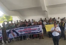PMKRI Kefamenanu-Aliansi Berdemo di DPRD TTU Tuntut Keadilan Bagi dr. Icha