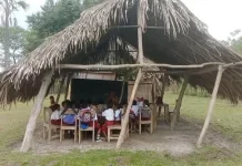 Siswa SDN Nunfutu 1 Belajar di Bangunan Darurat Memprihatinkan