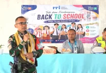 Dansatgas RI RDTL Yonarmed 12 Kostrad Ajak Pelajar Berprestasi