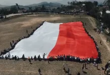 Semarak Kemerdekaan, Bendera Raksasa 81 Meter Membentang Gagah di Batas Negeri