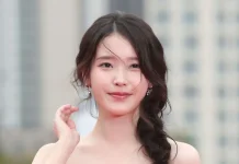 IU Donasikan 200 Juta Won untuk Rayakan 18 Tahun Debut