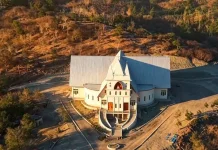 Pemeliharaan Gereja Bitefa setelah di Resmikan