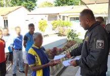 Lapas Atambua Bagikan Premi Hasil Penjualan Padi kepada 13 Warga Binaan