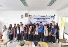 Jurnalistik MAN Alor Bangkit, Siswa Dibekali Kemampuan Menulis dan Broadcasting