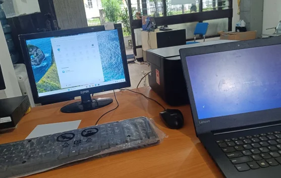 Teknologi Digital Mengonversi Layanan Service Elektronik