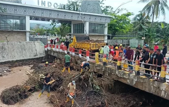 Penanganan Banjir Pasca Hujan di PLBN Motaain telah dilakukan