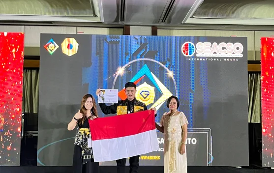 Cartsen Ignacio, Anak "Istimewa" Sabet Emas di Olimpiade Komputer Se-Asia Tenggara