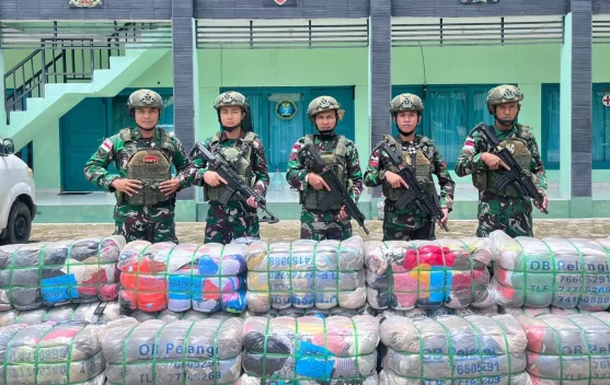 Yonarmed 12 Kostrad Gagalkan Penyelundupan 21 Ball Press