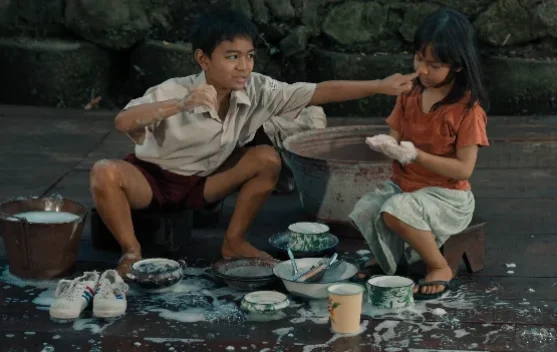 Film "Children of Heaven" Kisah Haru Kakak Beradik yang Sarat Makna
