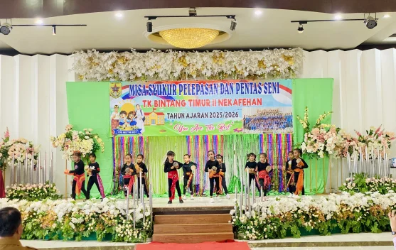 Pentas Seni Warnai Acara Pelepasan Peserta Didik TK Bintang Timur II Atambua