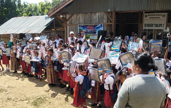 KPK Lakukan Program Mengajar di SDN 2 Tublopo Tanamkan Nilai Keberanian-Kejujuran