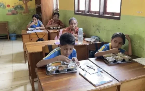 Kehadiran Program MBG Mampu Mendongkrak Kehadiran Siswa/i SDI Tanah Merah II