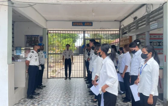 Gelar Razia, Petugas Lapas Atambua Sita Sejumlah Barang Terlarang