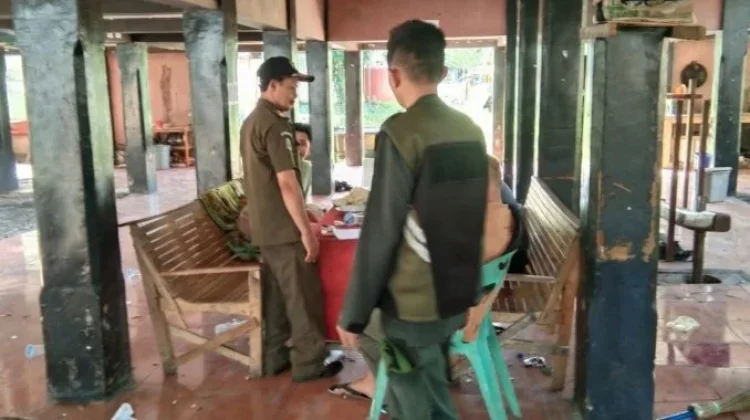 Satpol PP WH Ingatkan Warga Hormati Ramadan