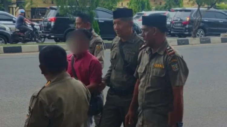 Satpol PP WH Amankan Pengemis di Simpang Jambo Tape Banda Aceh