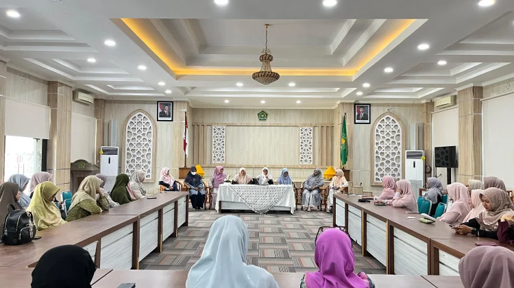 DWP Kemenag Aceh Bahas Manajemen Keuangan Keluarga dan Lepas Wakil Ketua