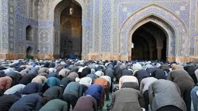 Ini Janji ALLAH di Tarawih Malam ke-10