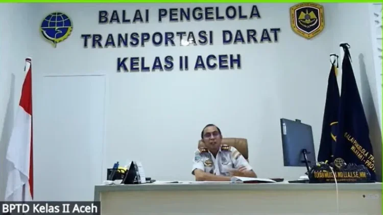 Truk CPO Terobos Pos Timbang di Kutablang