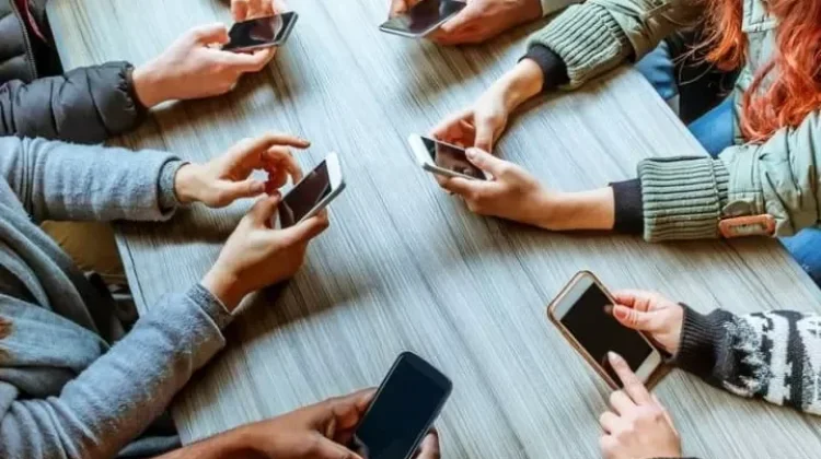 Istikamah di Era FOMO, Mampukah Generasi Muda?