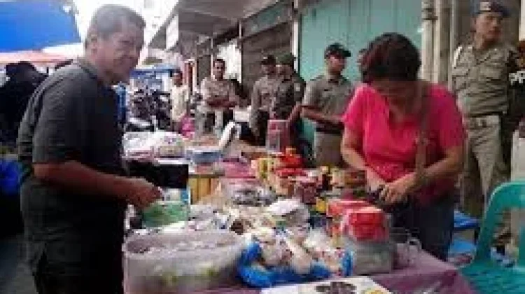 Satpol PP Aceh Pantau Penjualan Makanan Nonmuslim Selama Ramadan