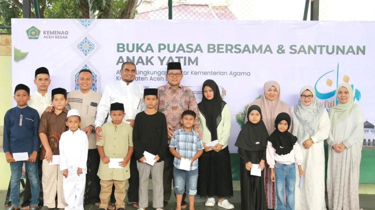 Kemenag Aceh Besar Santuni Anak Yatim