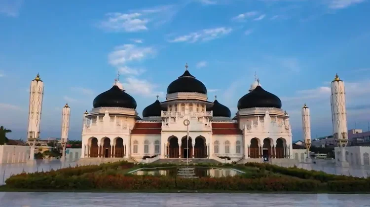 Masjid Raya Baiturrahman Terbuka untuk Donasi Takjil Ramadan