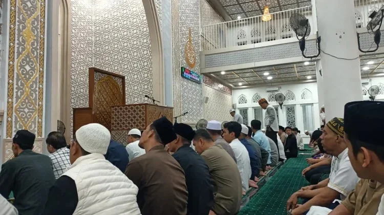Perbedaan Rakaat Tarawih Berdasarkan Hadits dan Riwayat