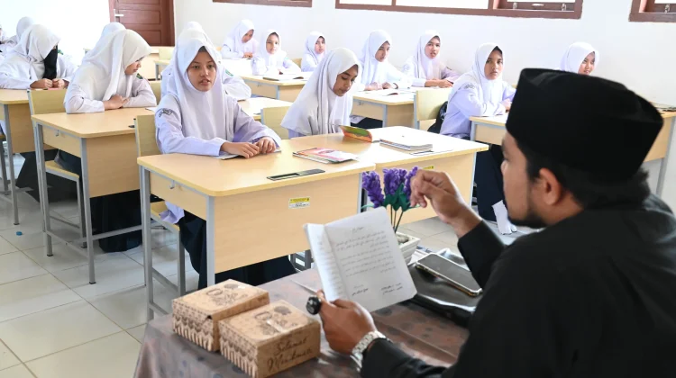 Bupati Aceh Besar Akan Implementasikan Beut Kitab Bak Sikula