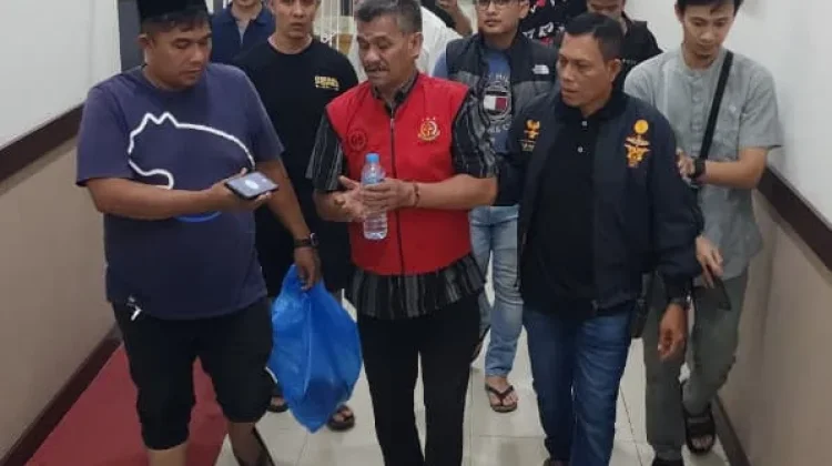 Tim Tabur Kejati Aceh Tangkap Buronan Kasus Jinayat di Banda Aceh