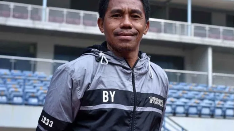 Mantan Pelatih Persib Bandung, Budiman Yunus Tangani Persiraja U-19