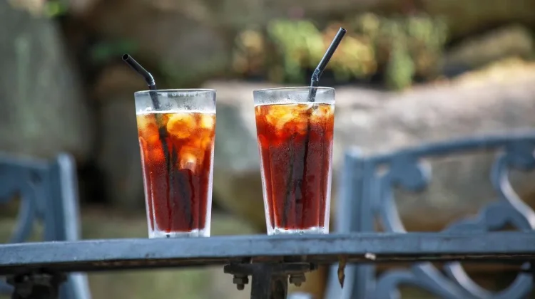 Stop Minum Es Teh Manis Berlebihan, ini Dampak Buruk bagi Kesehatan