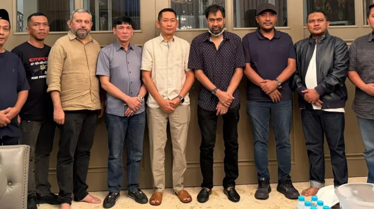 Mualem Kunjungi Korban Pengeroyokan Warga Aceh di Polda Metro Jaya