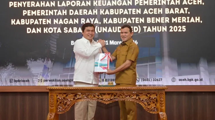 Serahkan Laporan Keuangan 2025, Wagub Fadhlullah Akui Kinerja Keuangan Cukup Baik