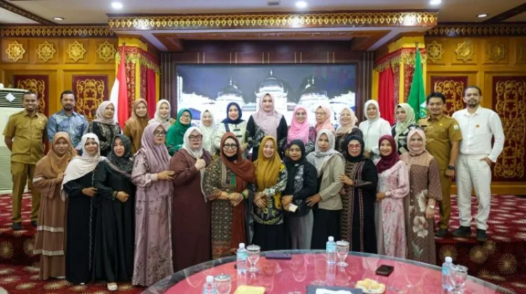 Kak Na Ajak Pengurus Dekranasda Inventarisir Pengrajin Terdampak Bencana