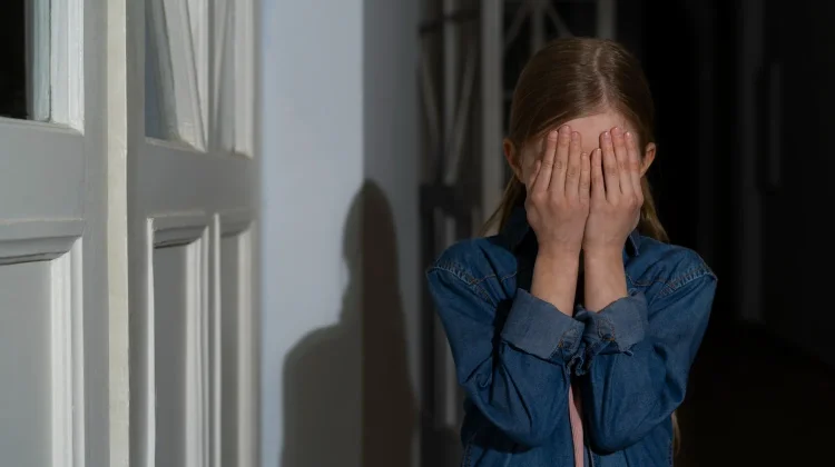 Kenali Tanda Anak Jadi Korban ‘Grooming’ Online