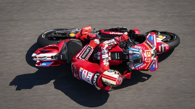 Rumor Bursa Transfer MotoGP 2027, Marquez Bertahan di Ducati, Quartararo ke Honda?