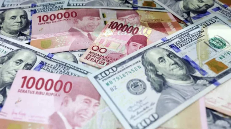 Rupiah Diperkirakan Melemah, Tertekan Sentimen Global