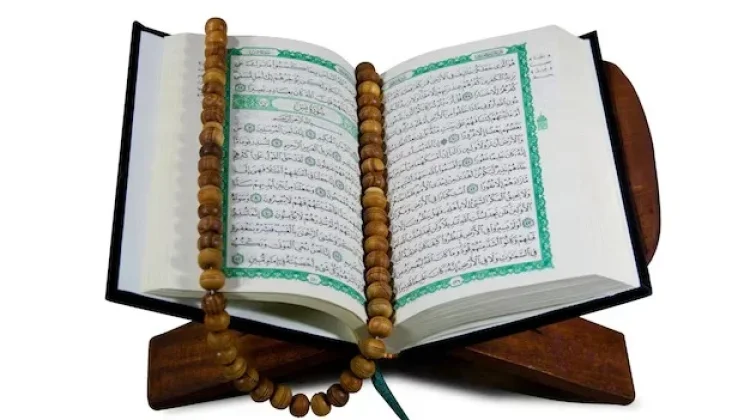 Sejarah Mushaf Al-Qur’an Mengandung Hikmah Besar Bagi Umat