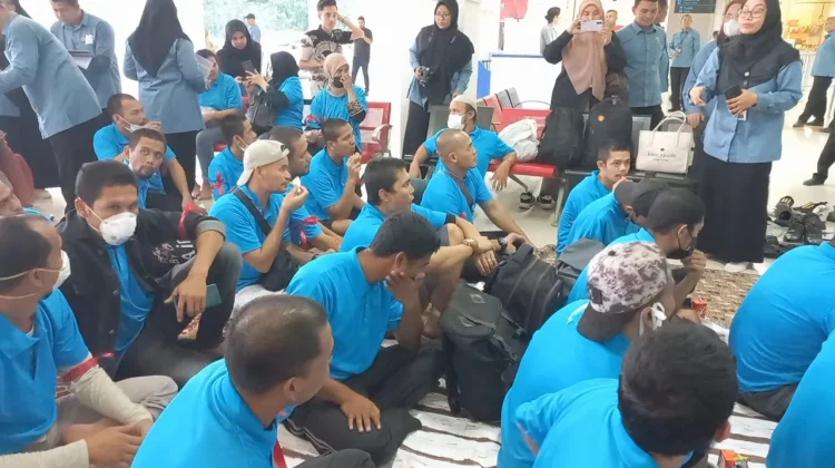 Puluhan Pekerja Migran asal Aceh Dideportasi dari Malaysia