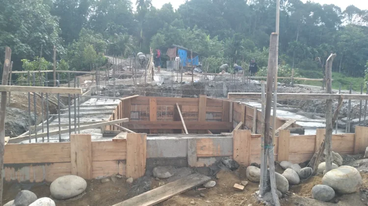 Pembangunan Jembatan Gantung di Kumbang Jaya Agara Capai Progres 12,35 Persen