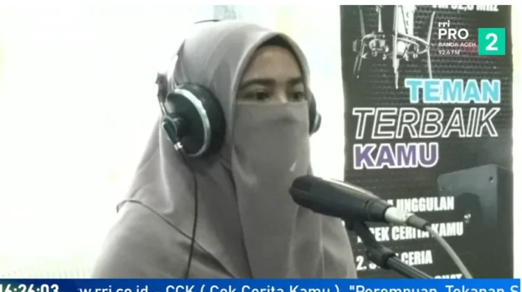 Cara Wanita Mandiri Mengatasi Tekanan Sosial