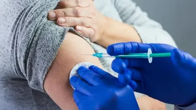 Imunisasi Tidak Hanya untuk Anak, Tapi juga Orang Dewasa