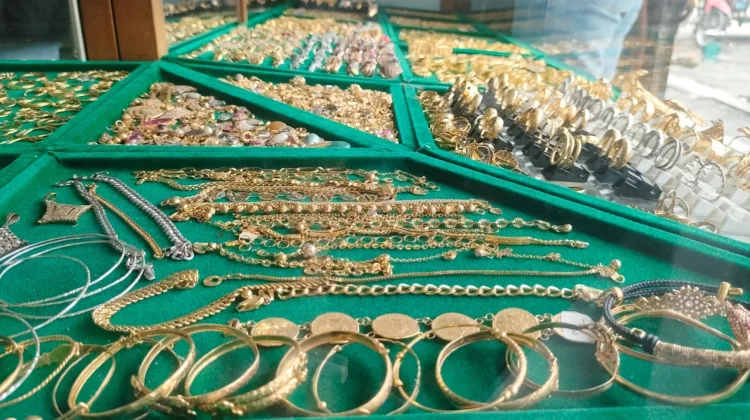 Harga Emas di Banda Aceh Hari Ini Rp7.860.000 Permayam