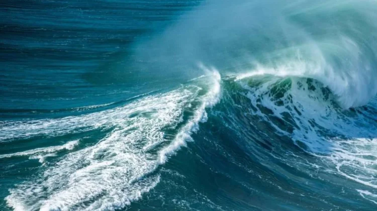 Waspadai Gelombang Tinggi Mencapai 4 Meter di Perairan Aceh